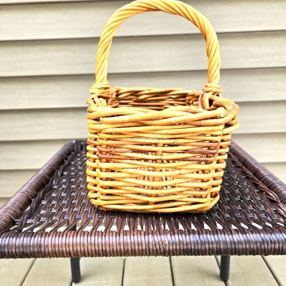 Vintage, Handcrafted, Sturdy Woven Willow Basket, Honey Color, Rolled Rim